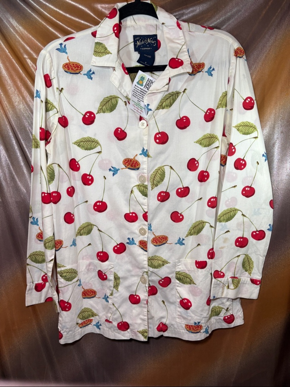 Nick‎ & Nora White Cherry-Print Long-Sleeve Button-Down Shirt. 152